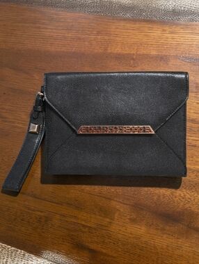 Stella & Dot Avalon Black Envelope Clutch Wristlet w/ Rose Gold Metal Accent